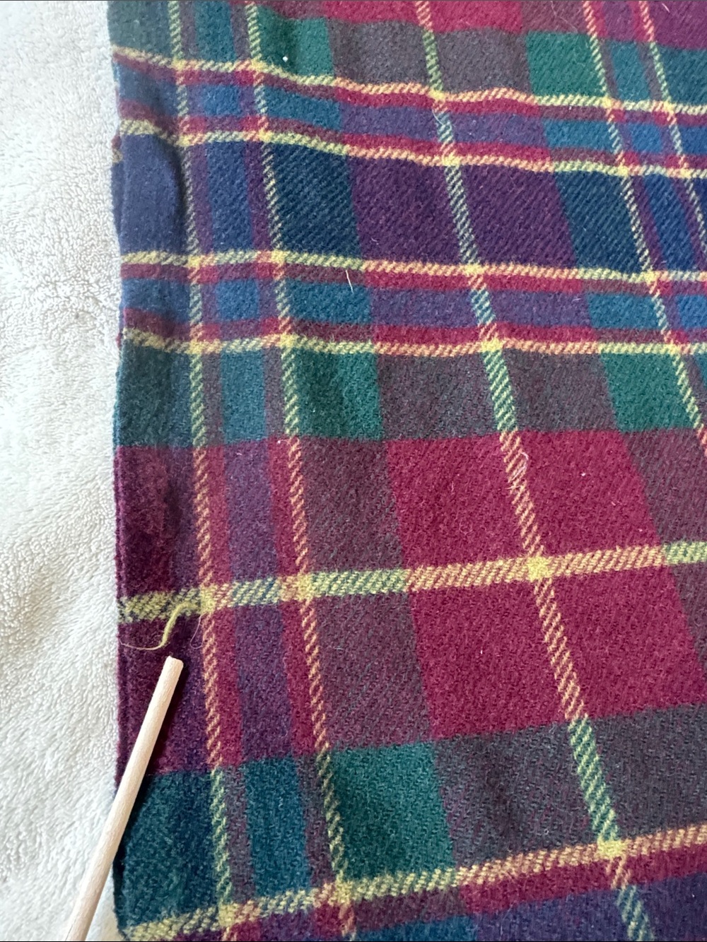 Pendleton Plaid Wool Throw Blanket - Picture 5 of 6